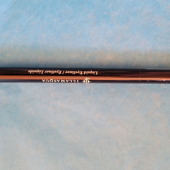 🦋 NEW ILIAMASQUA LIQUID EYELINER BLACK - Picture 2 of 2